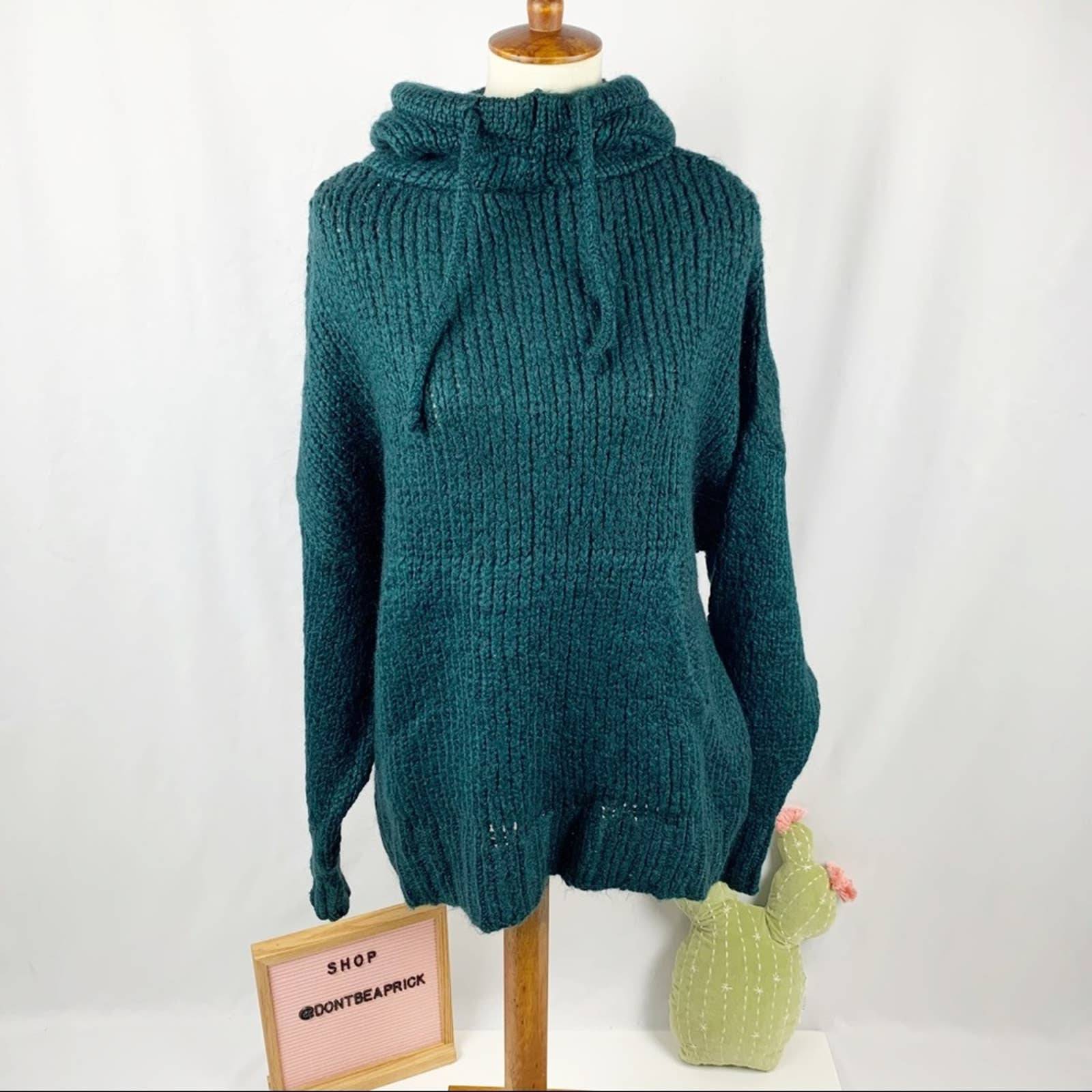 Zara Oversized Hooded Sweater (Sz: M)