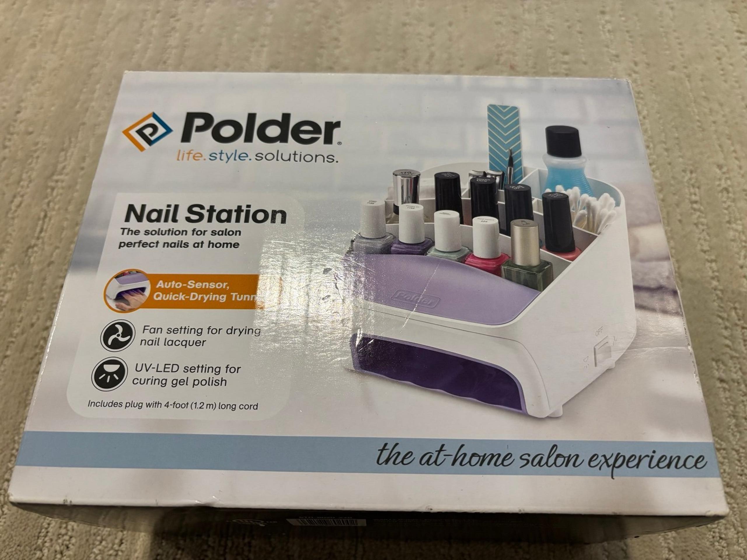Nail station with UV light