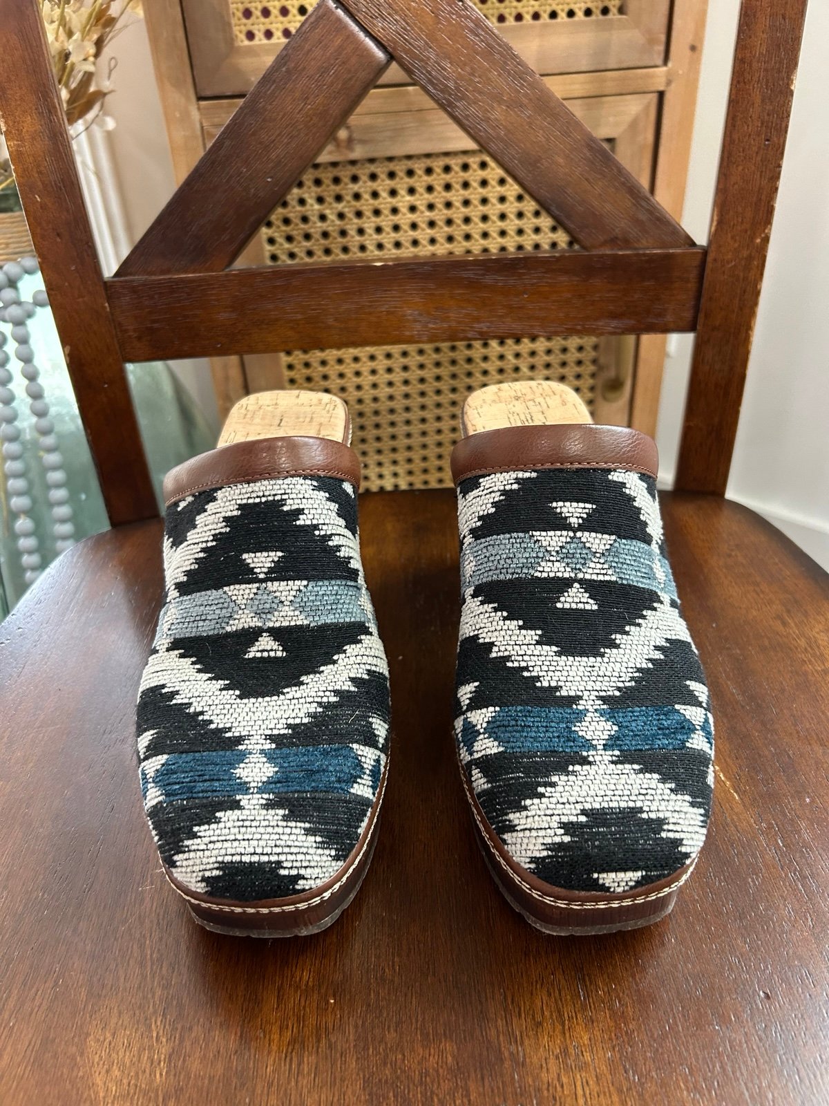 Korks Kork Ease Lori Slip On Aztec Fabric Mules