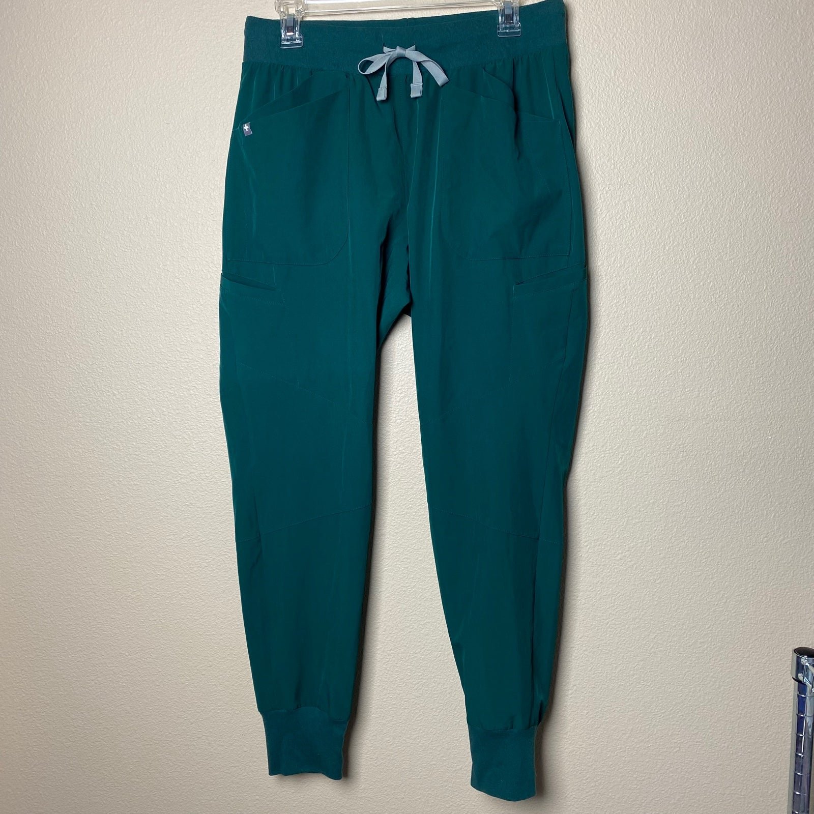 FIGS Maua Jogger Fionlite M - Amazon Green