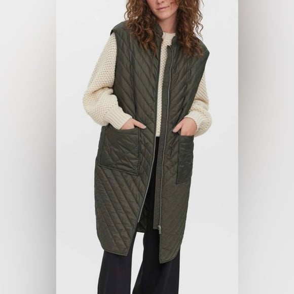 Vero Moda Dixie Long Waistcoat in Peat Size 16