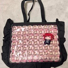 Nijisanji Lauren Iroas Can Badge, Pain Bag and Bonus Plush