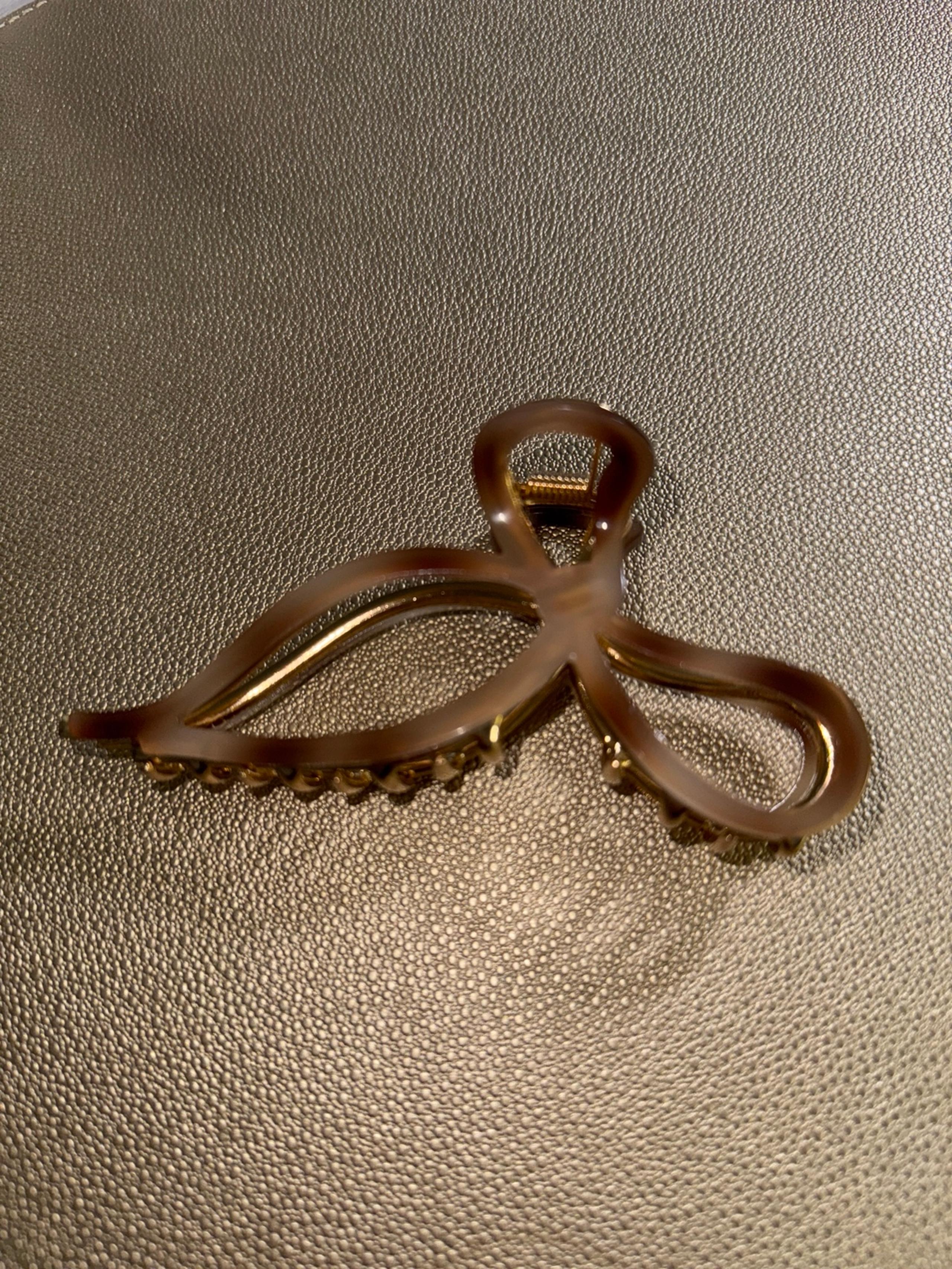 kitsch claw clip