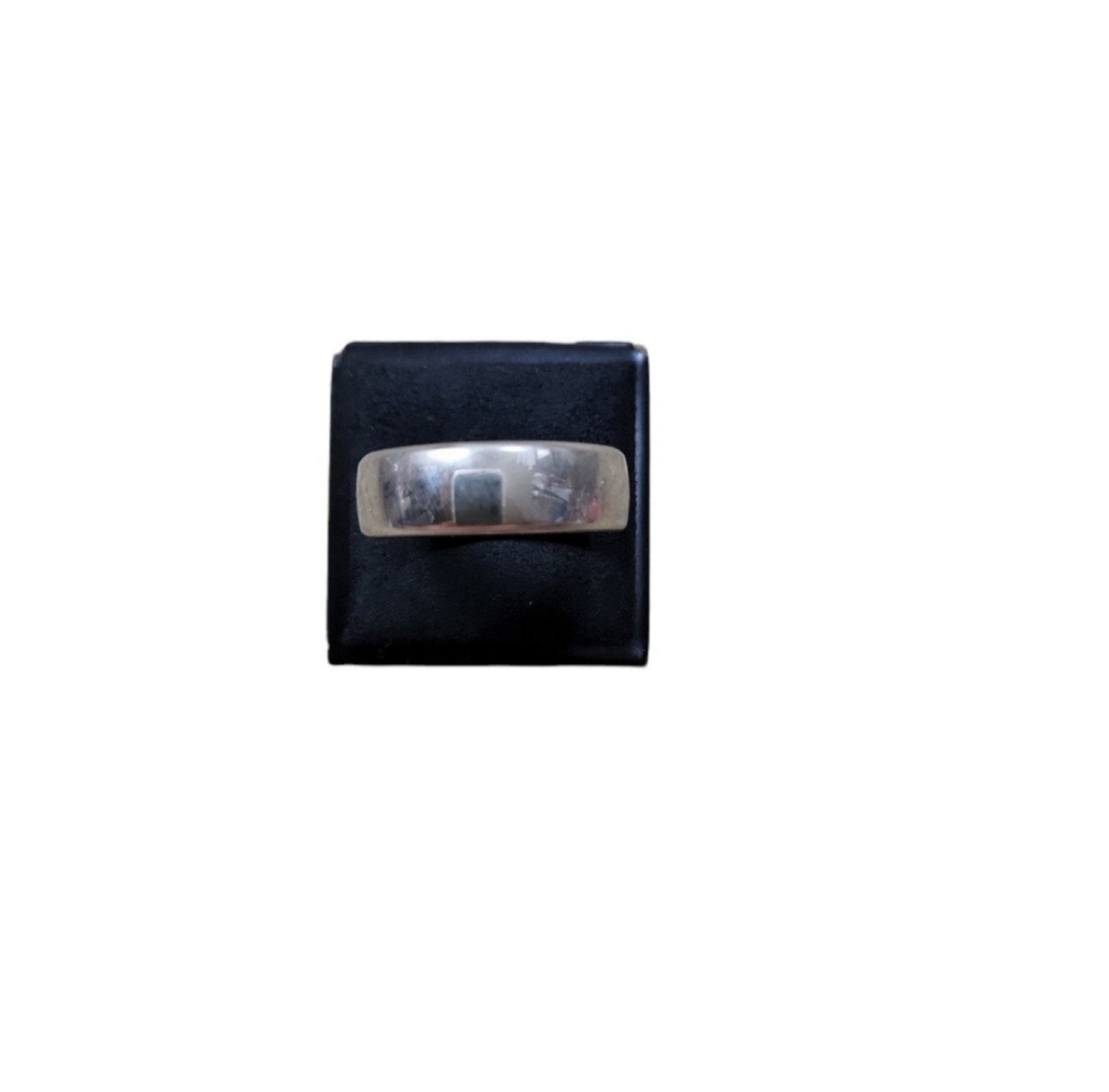 Benchmark Size 10.5 18K White Gold Wedding Band