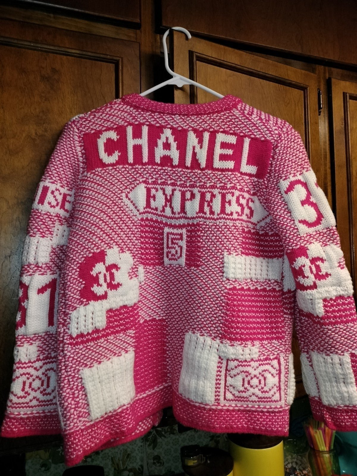 Professional Pink & White Business Sweater & Matching Belt Bundle