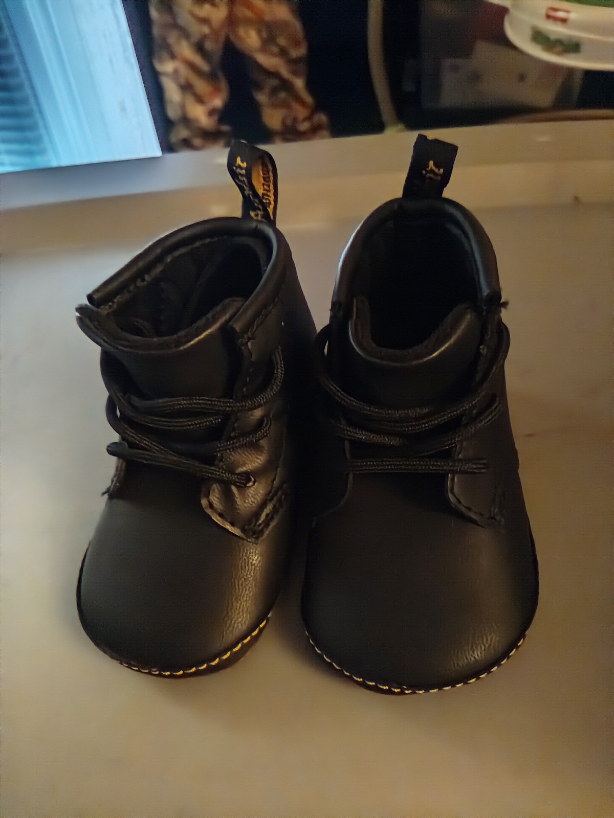 Doc martens for babies 3c