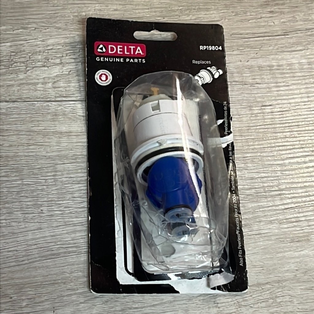 Delta Replacement Shower Cartidge RP19804 Neve used