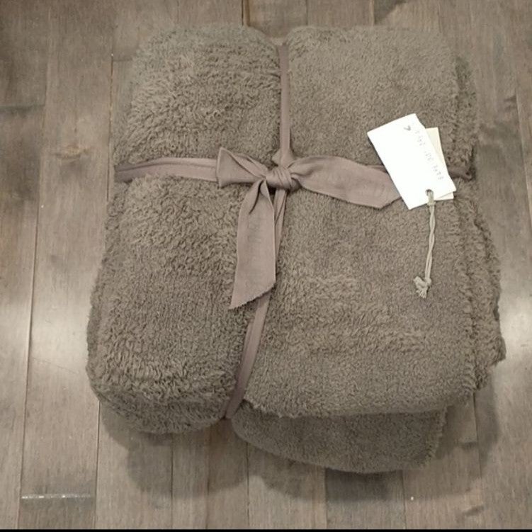 New Barefoot Dreams Blanket