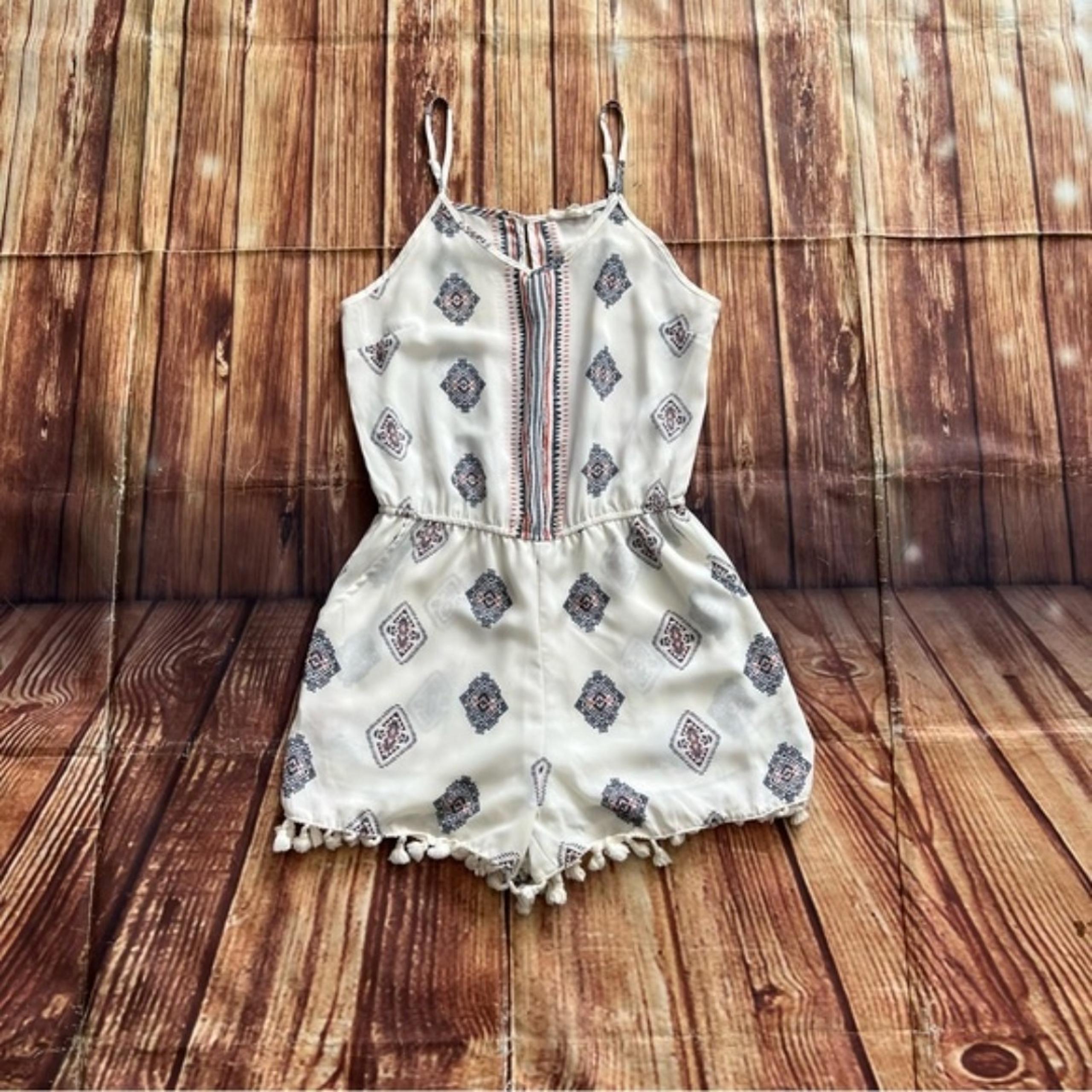 Mine Womens Spaguetti Strap Geometric Pattern Boho White Romper Size Small