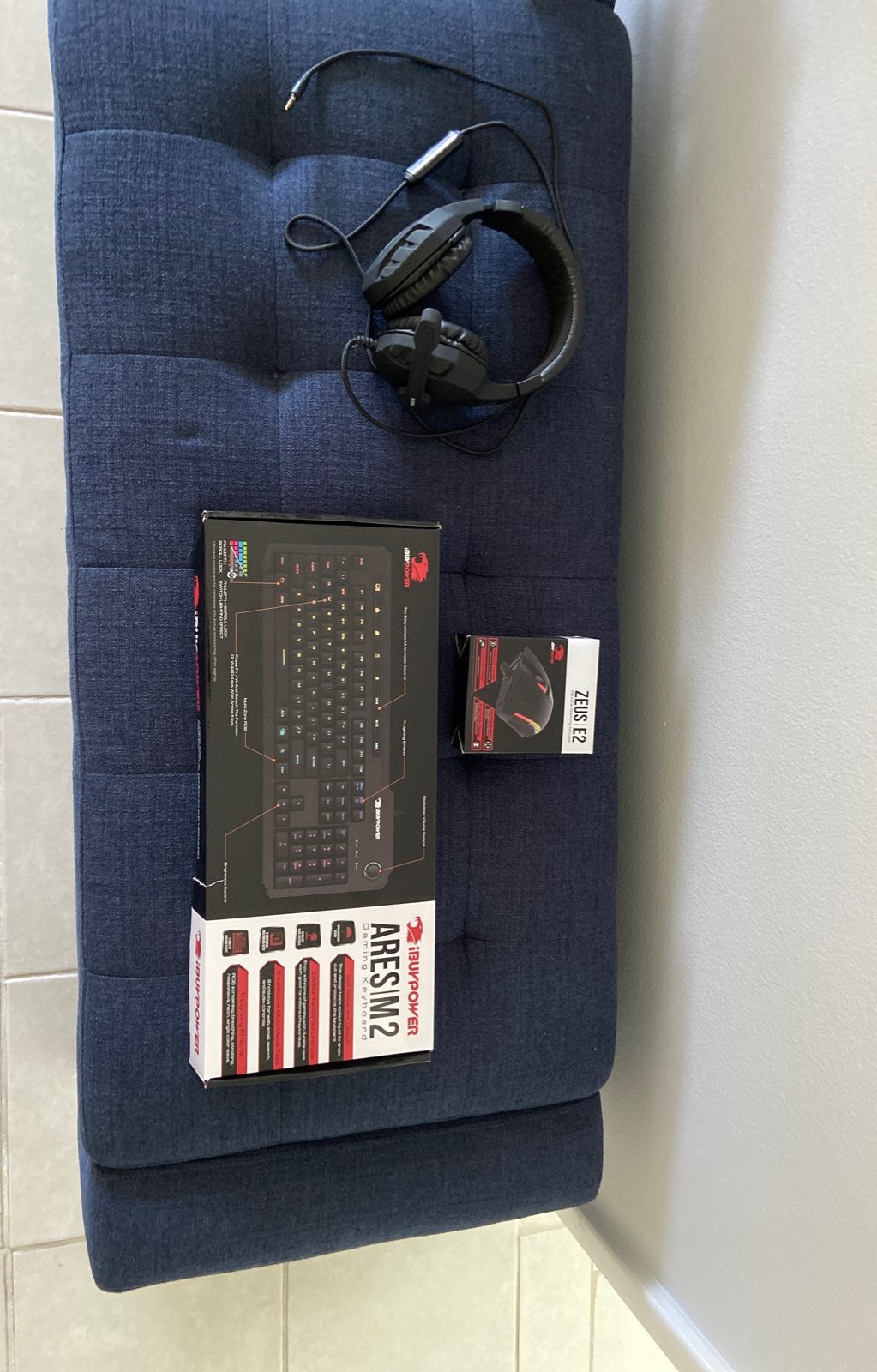 Headset,keyboard,mouse