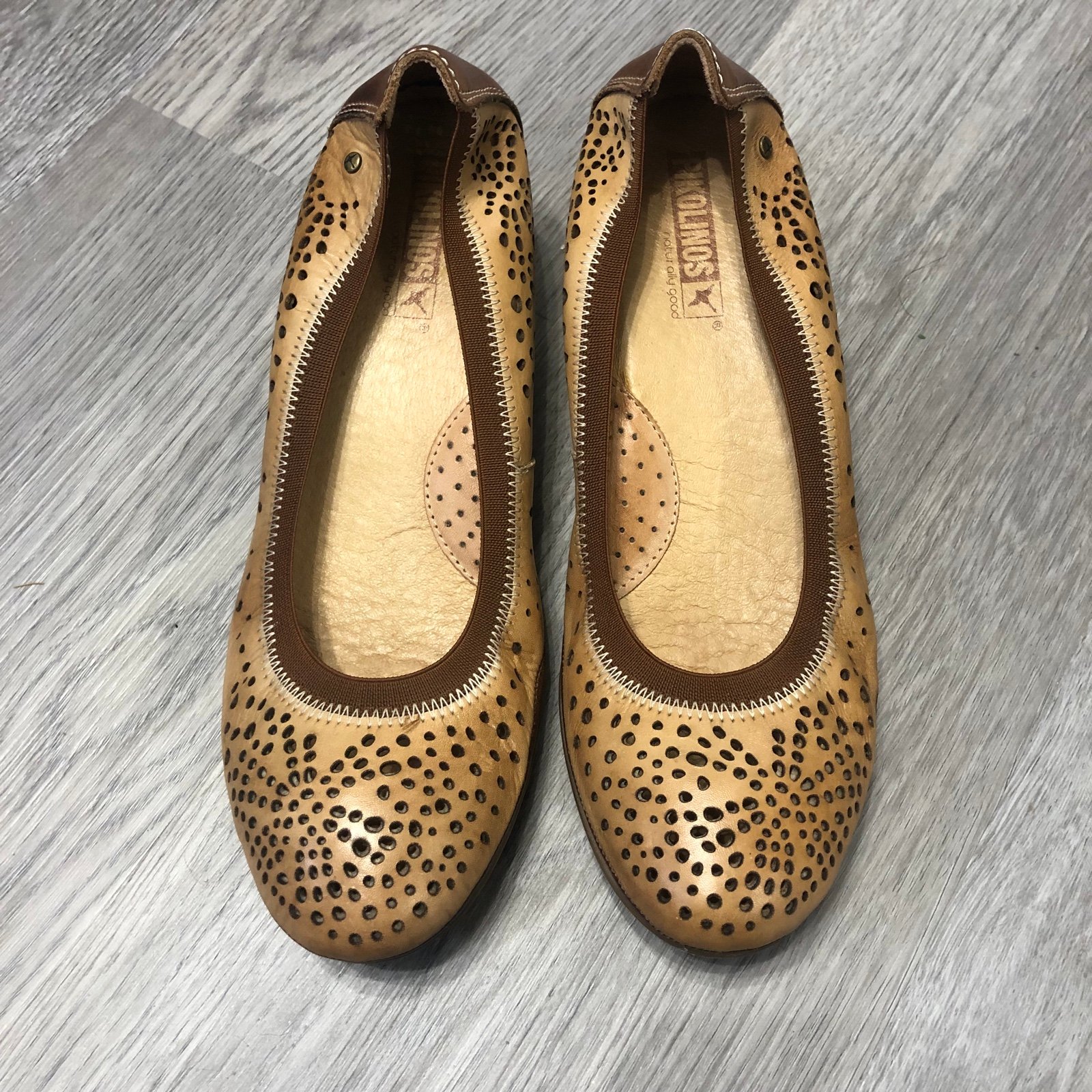 Pikolinos Round Toe Beige Wedge Leather Shoes 7