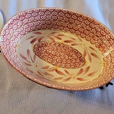 NEW Temp-tations by Tara red old world 3qt casserole dish