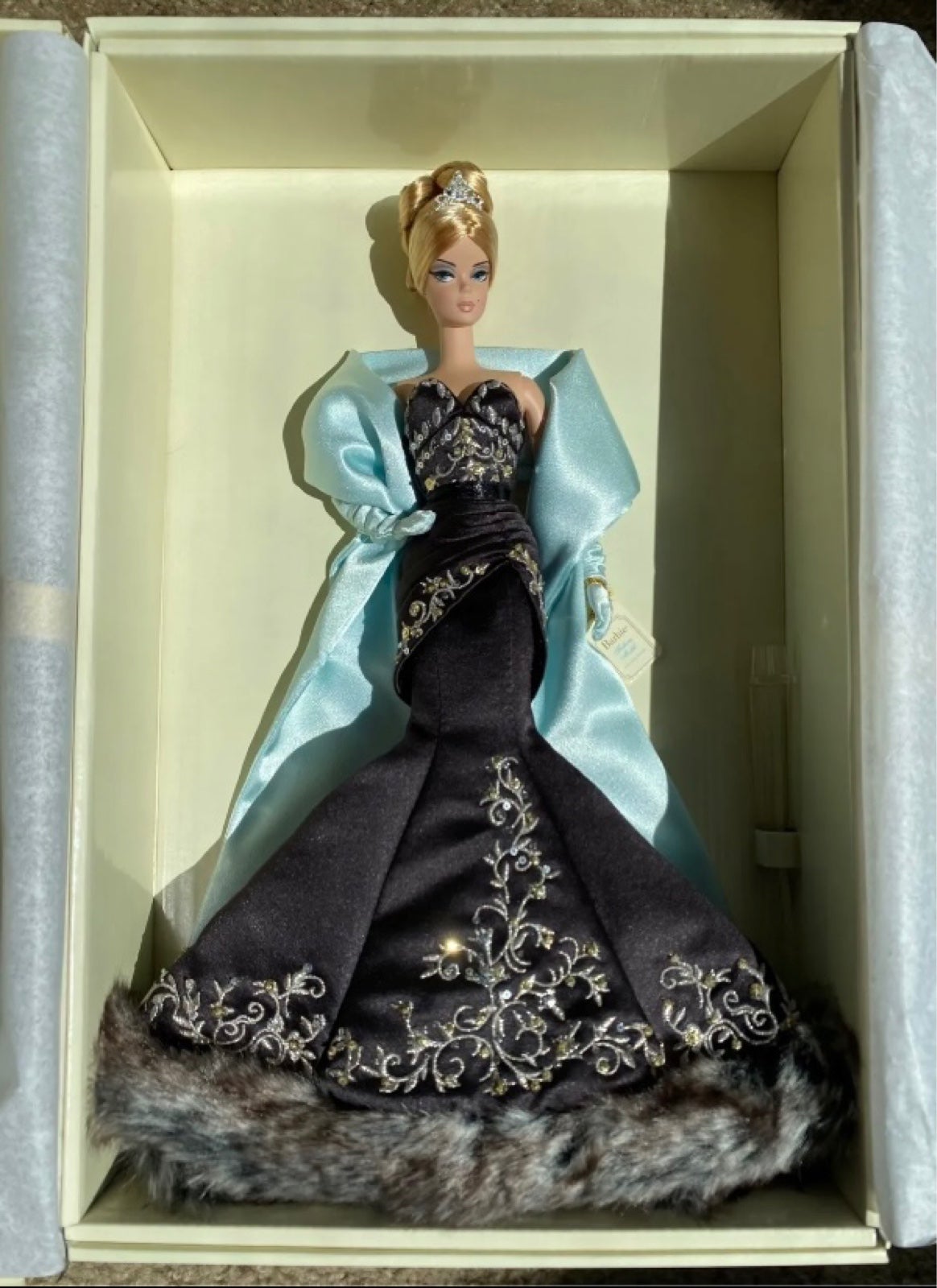 Stolen Magic Silkstone Barbie Doll ‘Fashion Model Collection’