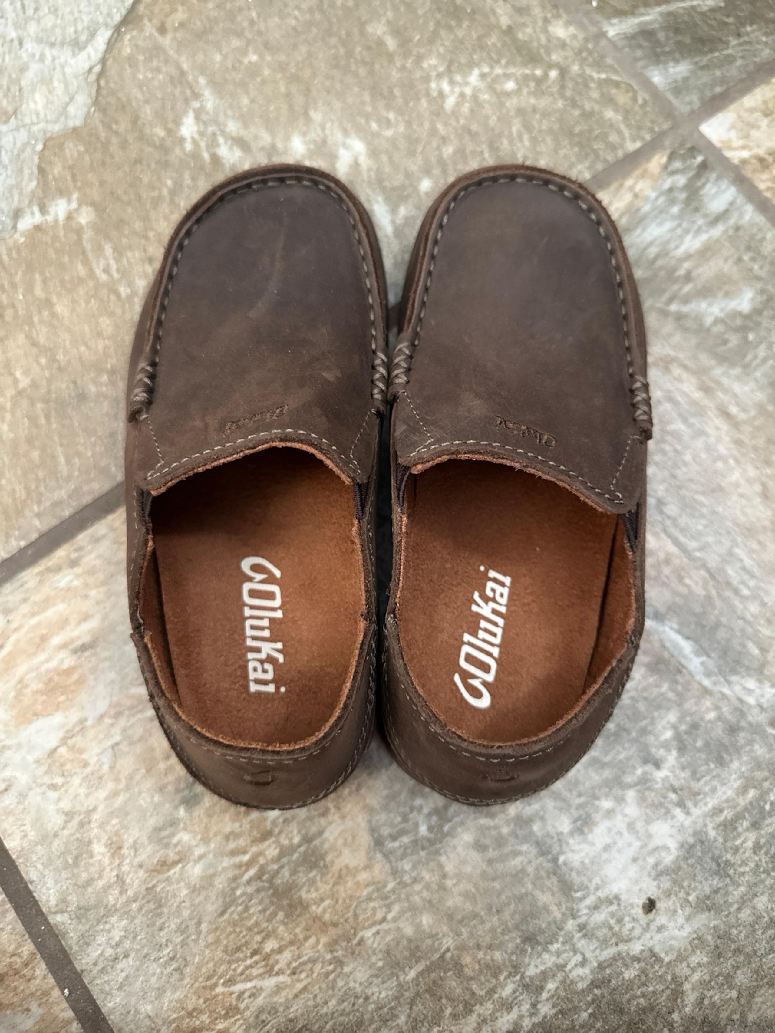 Olukai boy shoes