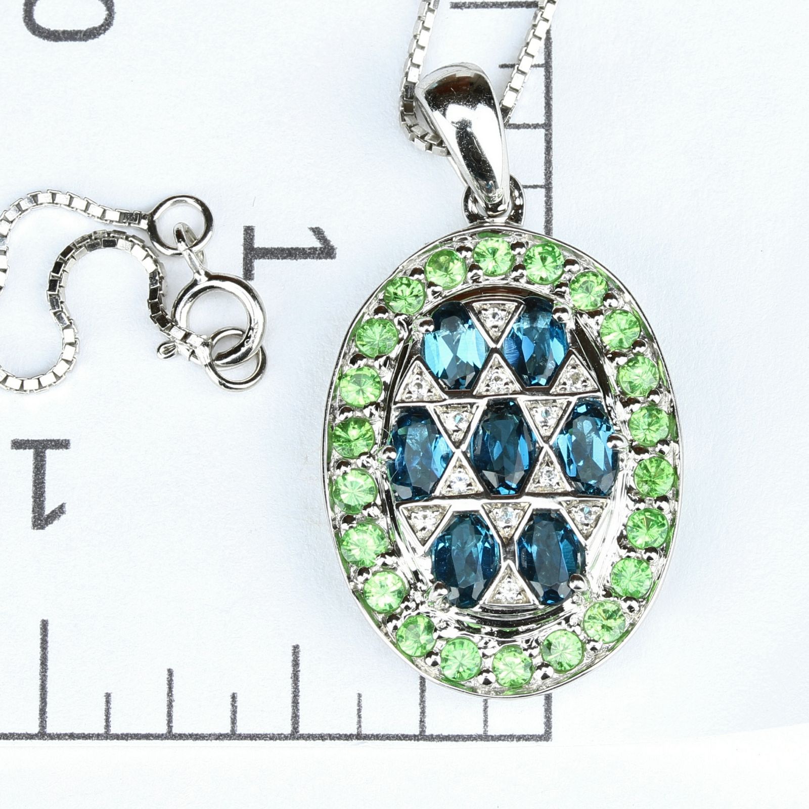 Topaz 2.10 ctw Pendant Tsavorite 1.1ctw