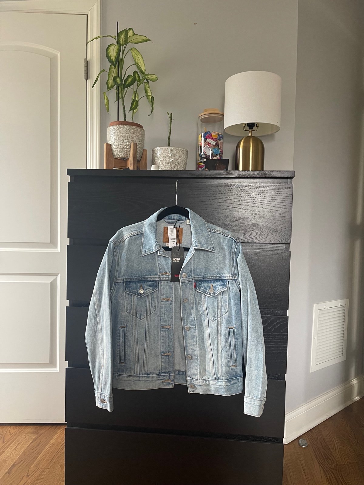 Levi’s ex boyfriend trucker jean jacket