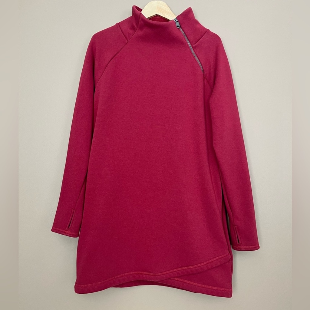 {Athleta} Cozy Karma Asymmetrical Sweatshirt Dress in Red - Womens Medium