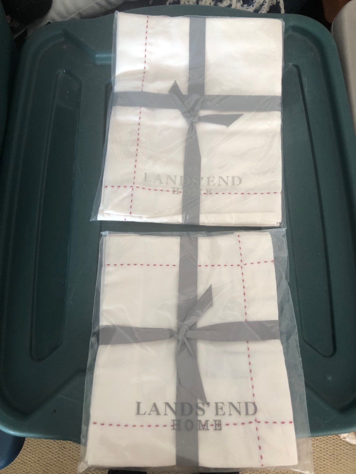 Land’s End NWT luncheon and dinner napkin sets
