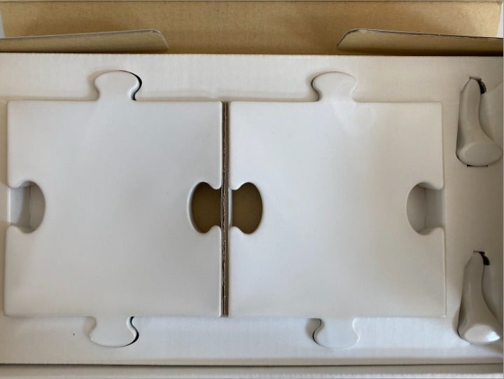NWT Porcelain Jigsaw Plate & Cutlery Rest, Set of 2
