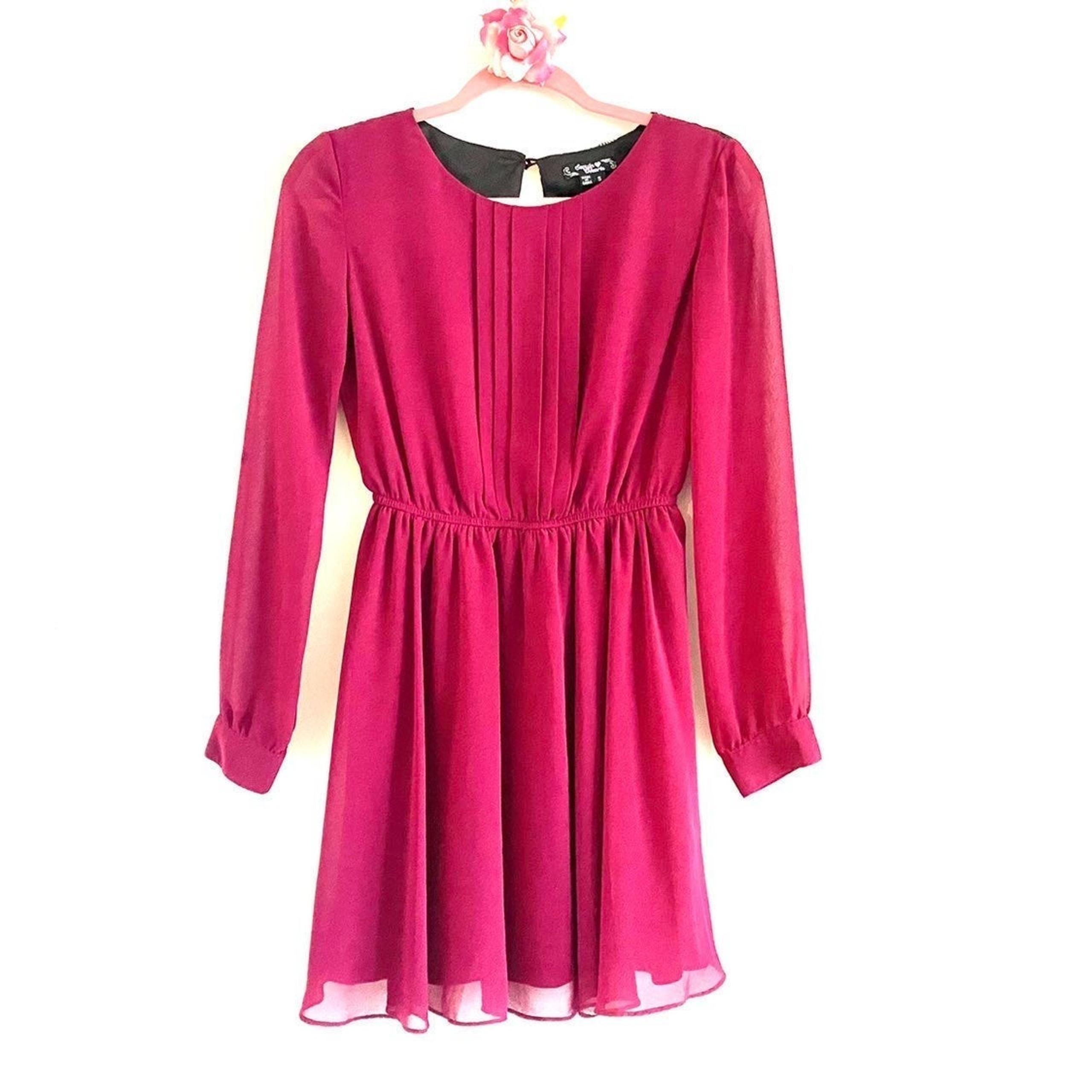 Beautiful Long Sleeves Dress SZ S
