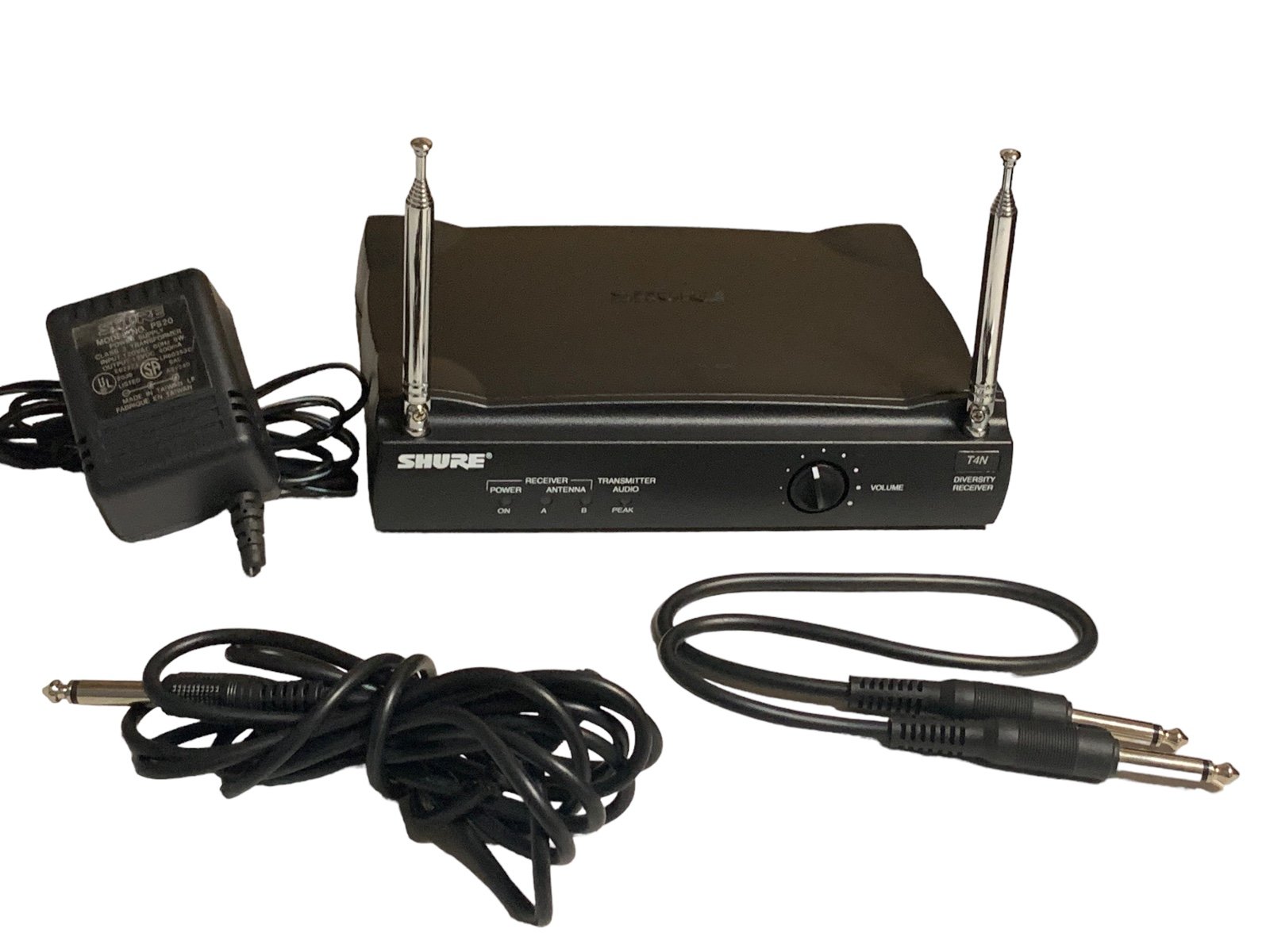 Shure T4N Wireless Diversity Receiver T4N Power