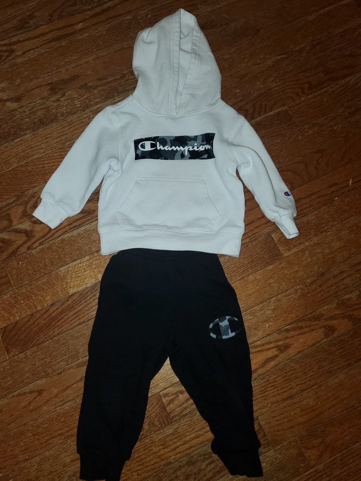 2t sweat suits