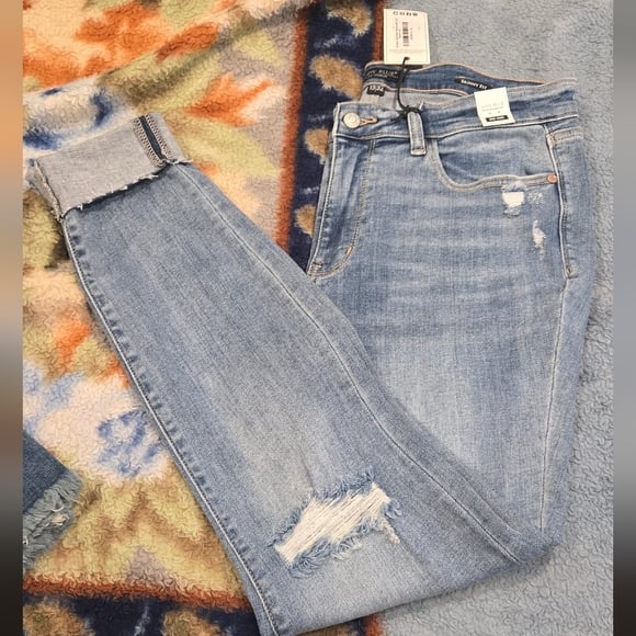 Judy Blue Light Wash Mid Rise Women's Blue Jeans