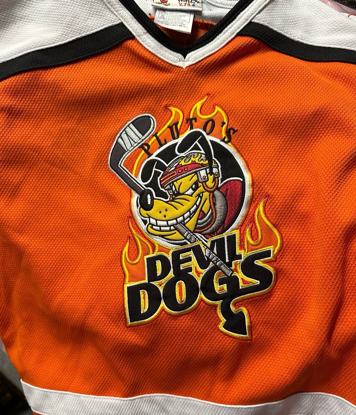VTG Size Med Youth Boys (7-8) Pluto K9 Devil Dogs Hockey Jersey Walt Disney Y2K