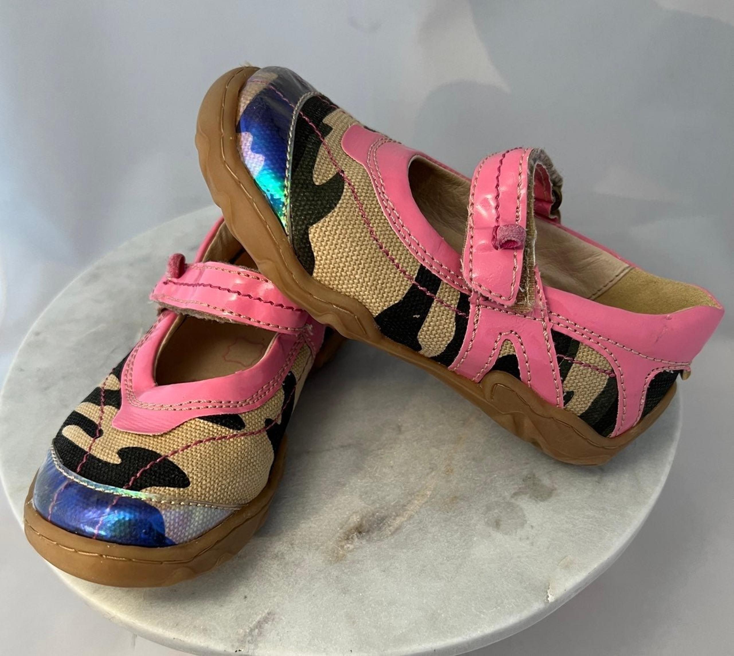 Primigi Girl’s Baby Pink Patent Leather/Animal Print Shoe Size 24- (8 US)