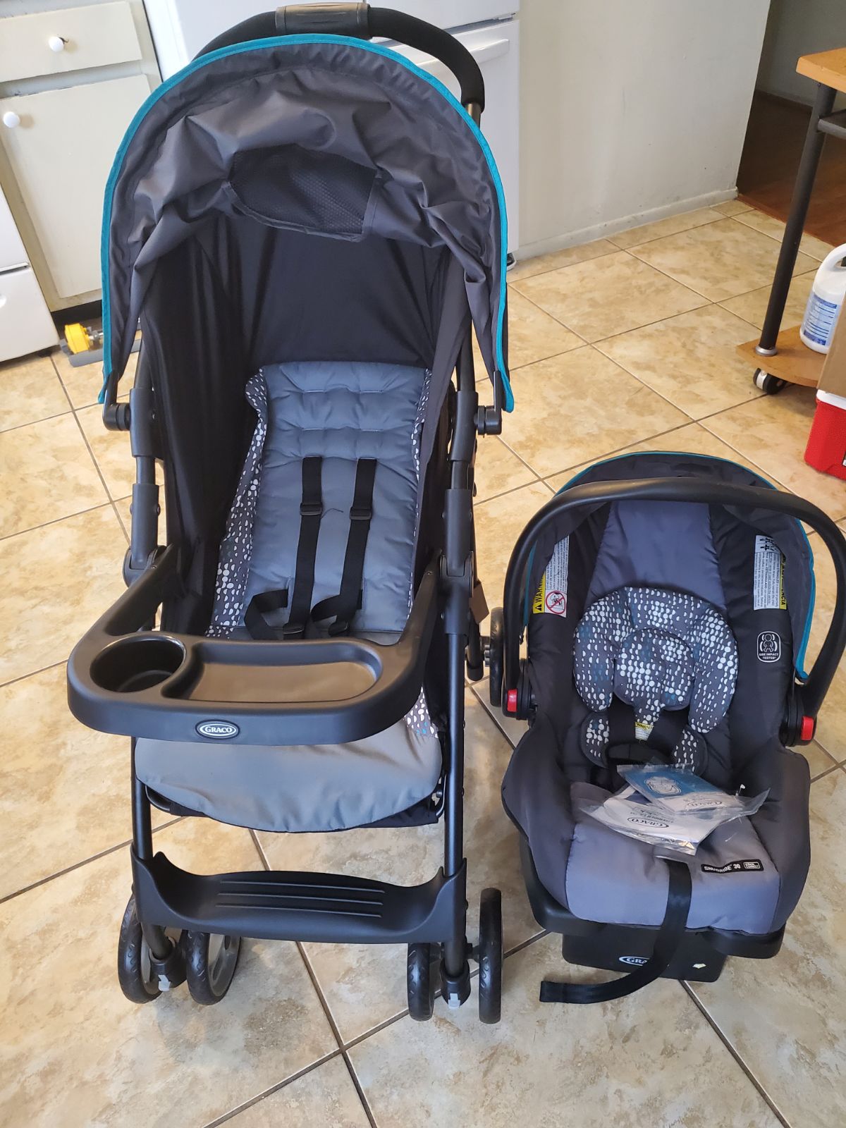 Graco Literider Stroller with car seat