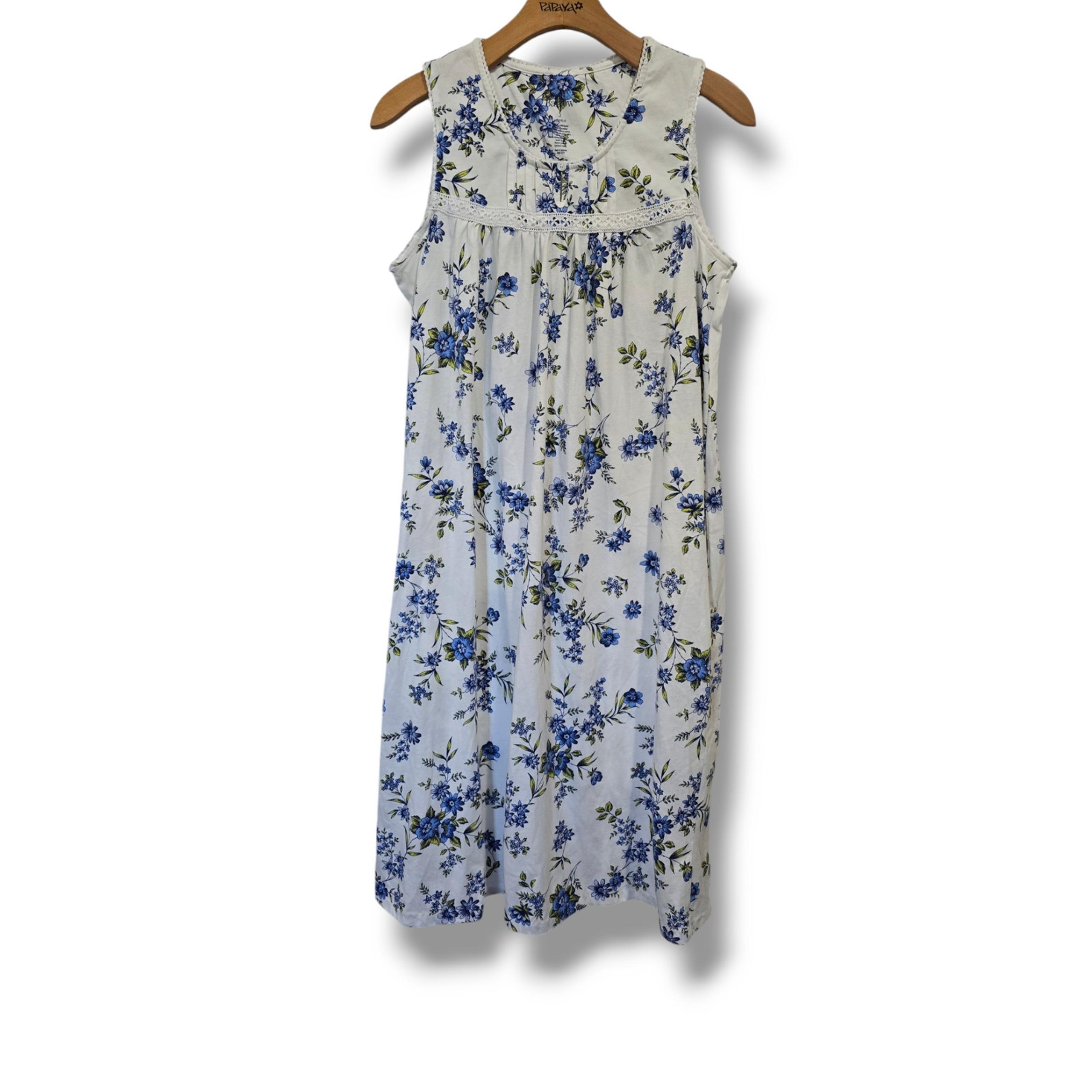 Croft & Barrow women's white floral sleeveless sleepwear dress - small