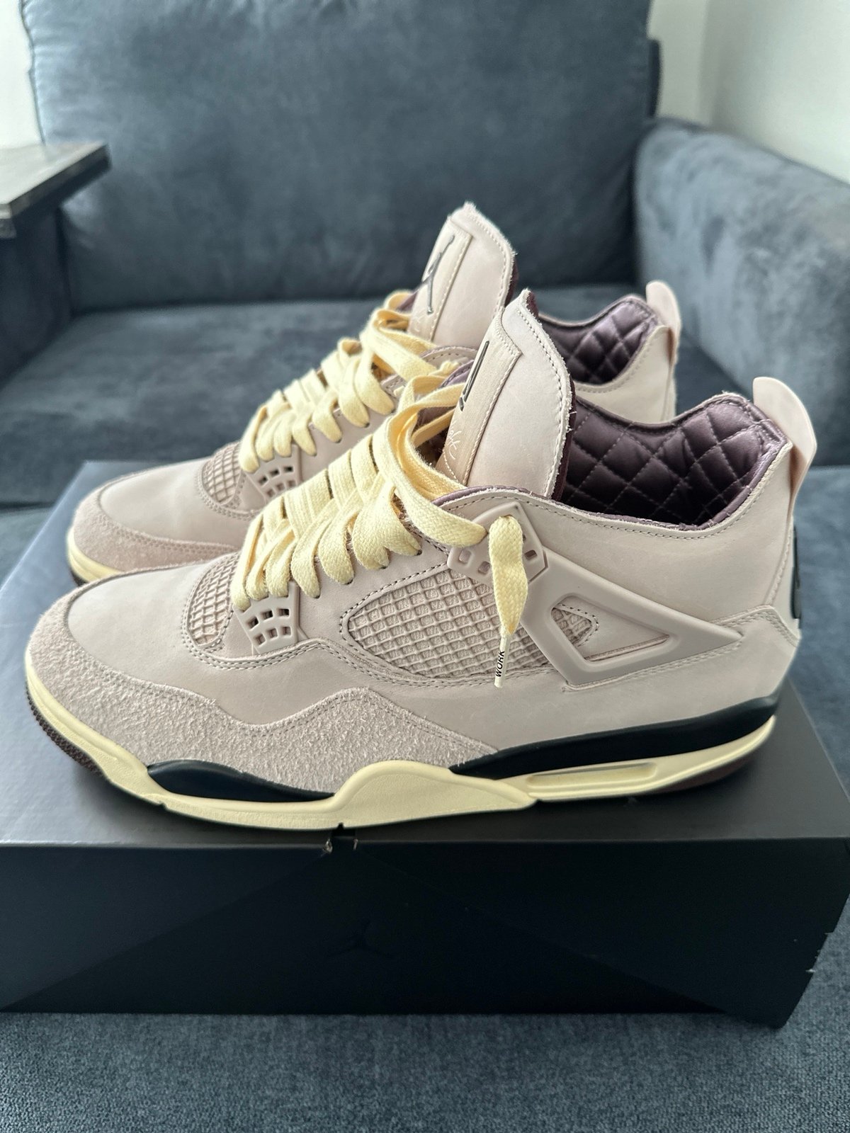 【返品交換不可】 Air WMNS Jordan SP OG Retro 4 シューズ(女性用)