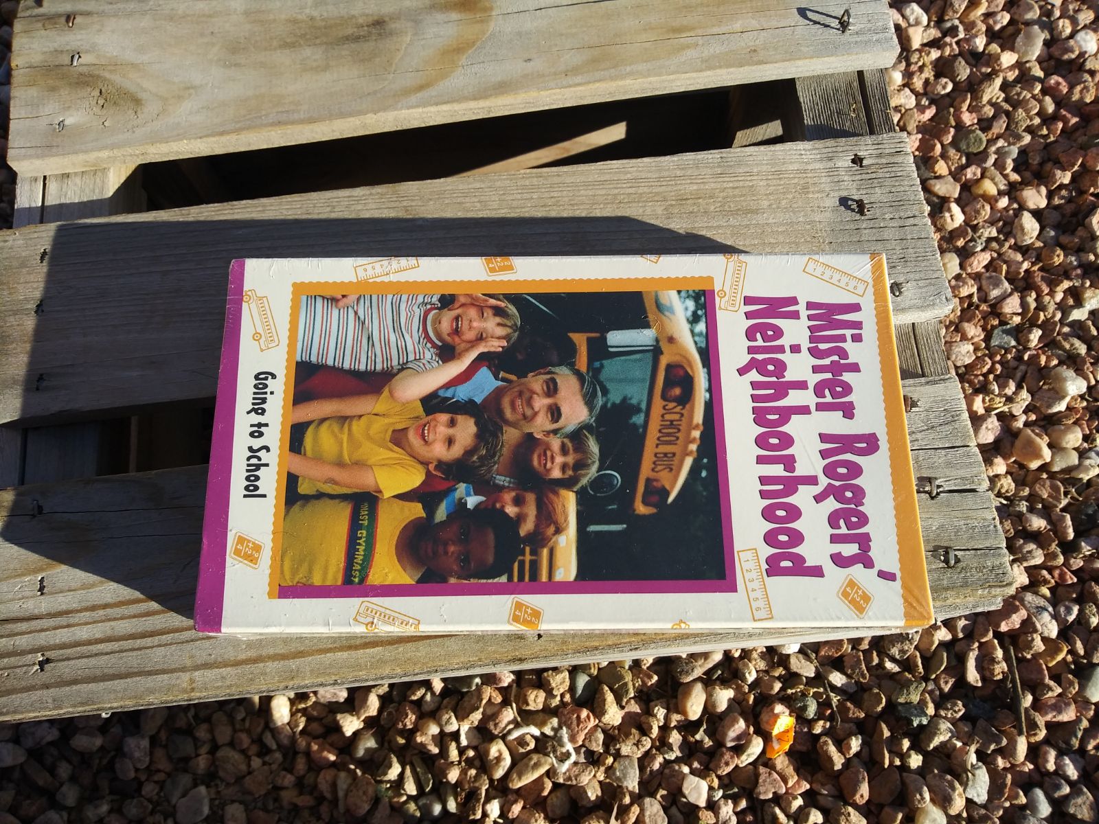 Mister Rogers VHS Going To School The songs, There's So Much to Choose & I'm