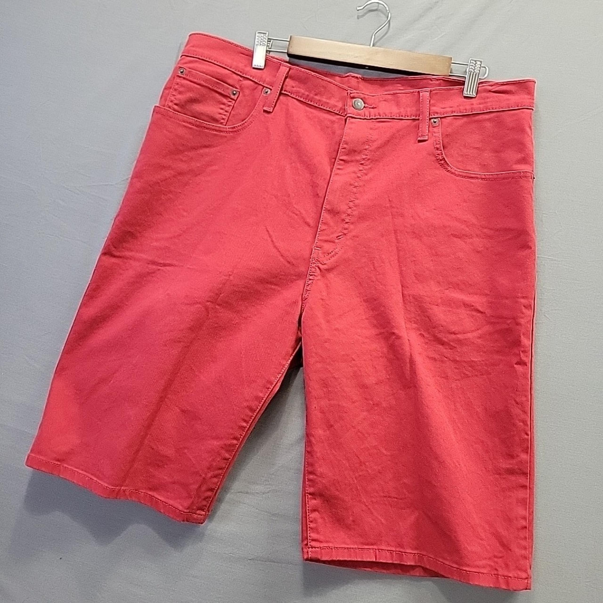 Levi's 569 Shorts Mens 38 Loose Mid Rise Denim Red Casual Preppy Street Wear