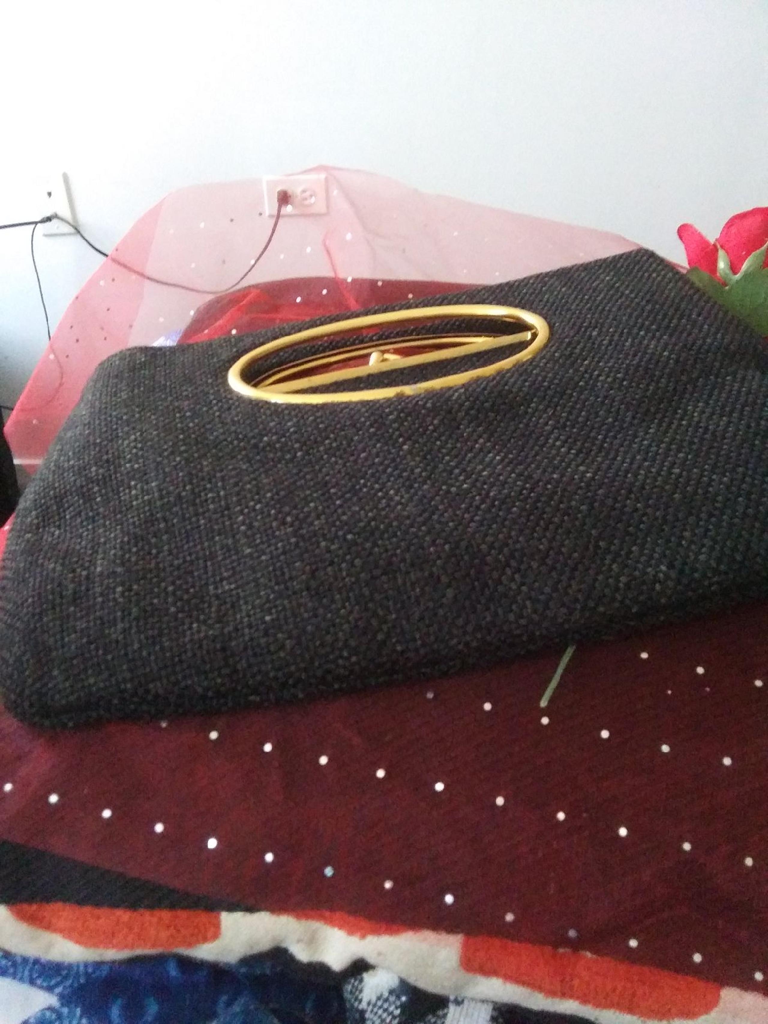 purses and handbags