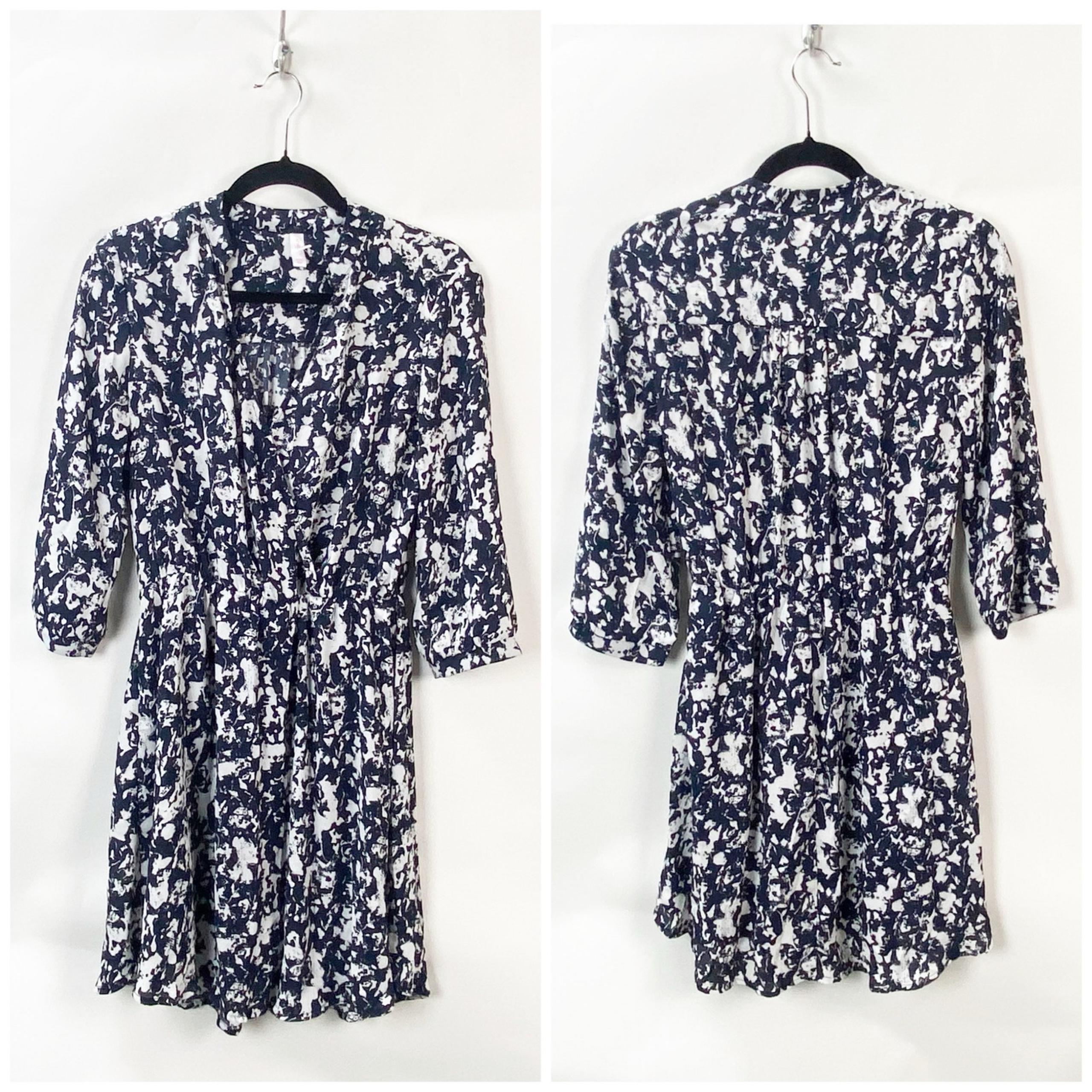 Xhilaration Medium Womens Juniors Blue White Abstract Gathered Waist Midi Dress