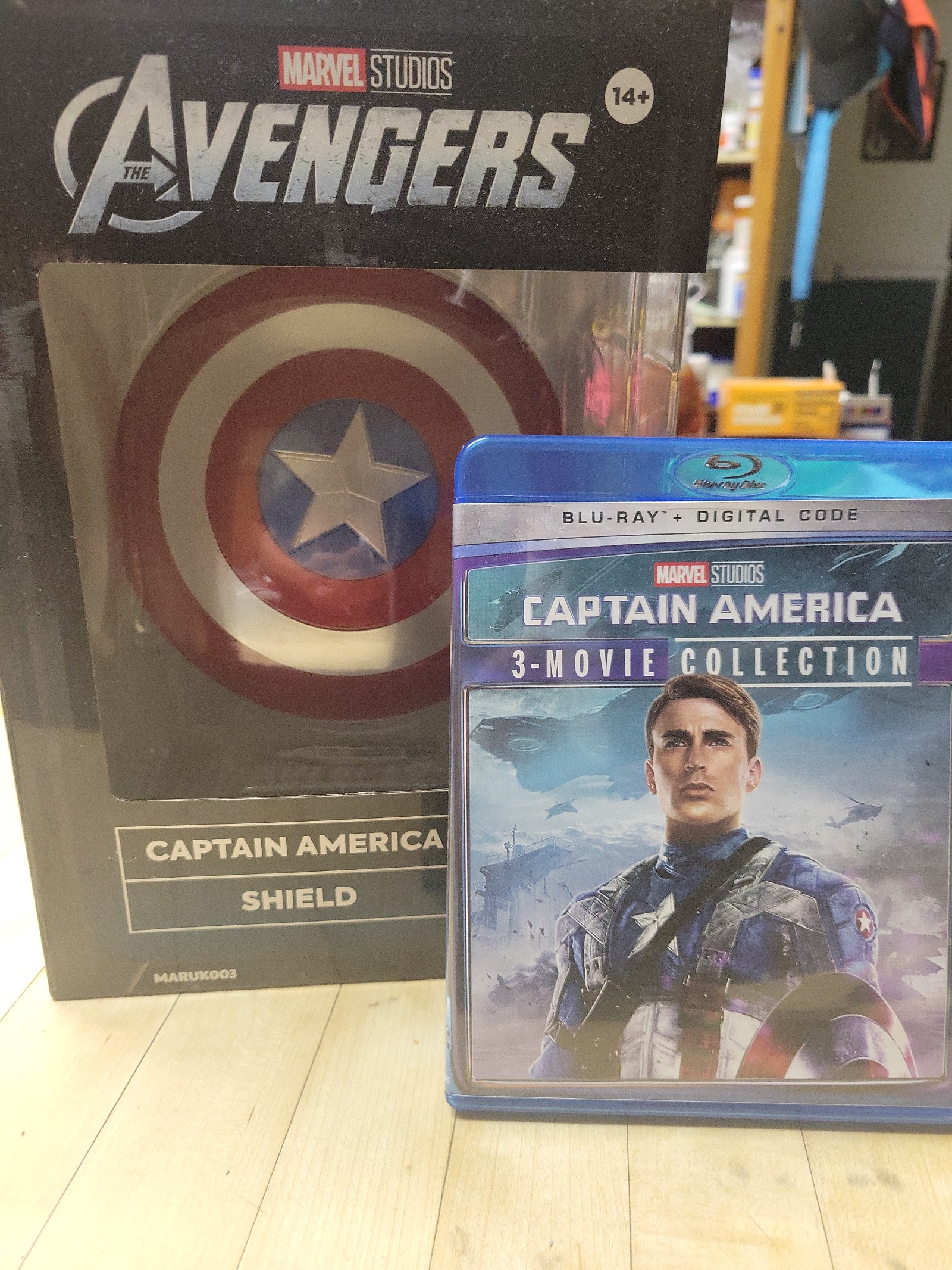 Captain america shield plus bluray 3 movies