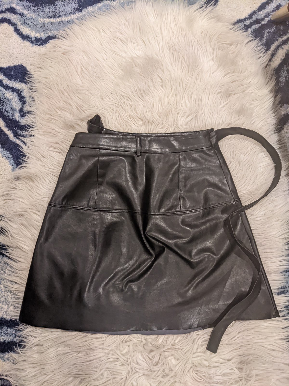 Aritzia Wilfred Free Vegan Leather Skirt Wrap Around XXS