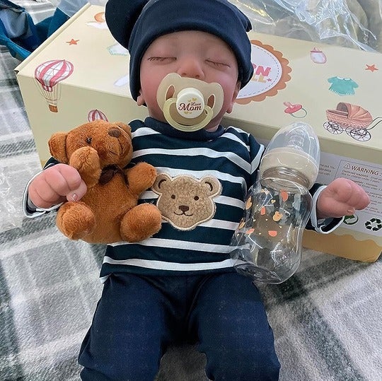 jIZHI Lifelike Reborn Baby Dolls Newborn Baby Dolls Boy Soft Body Real Life Baby