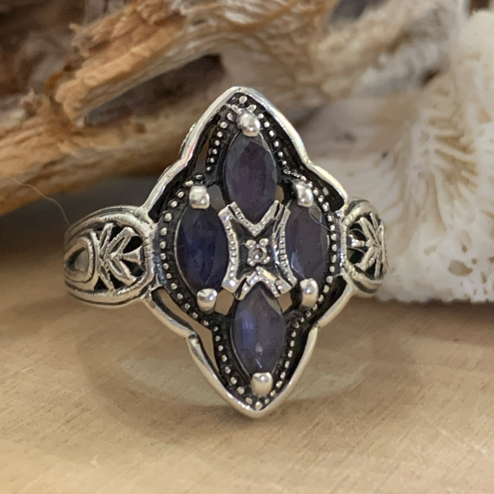 Vintage Designer CNA 925 Sterling Silver Tanzanite Accent Ring Size 7.5