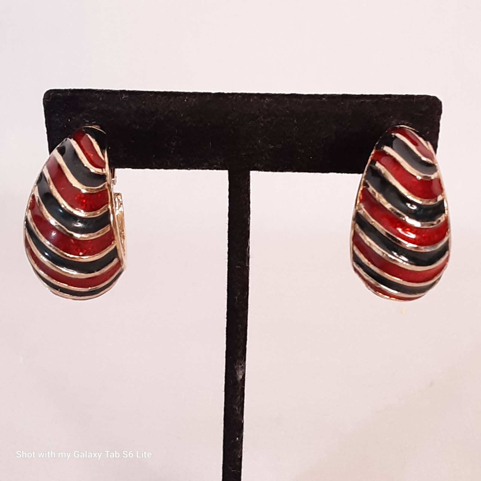 Kenneth Jay Lane 60s Earrings Red Black Gold Huggie Hoop Clip Ons
