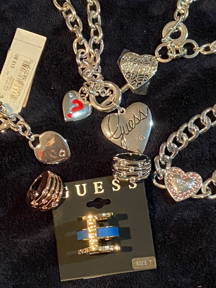 GUESS JEWERLY