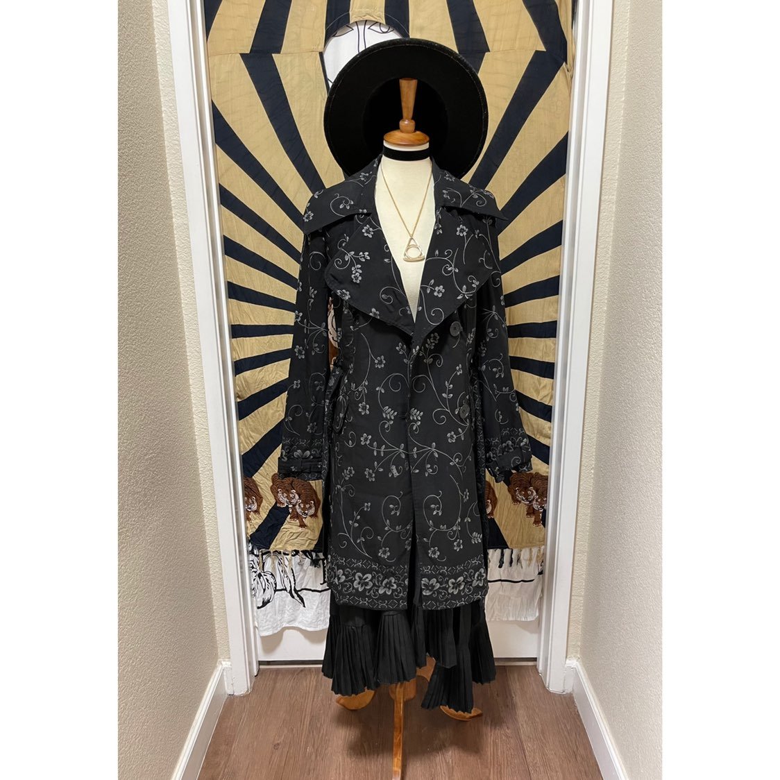 Beautiful Vintage Floral night coat