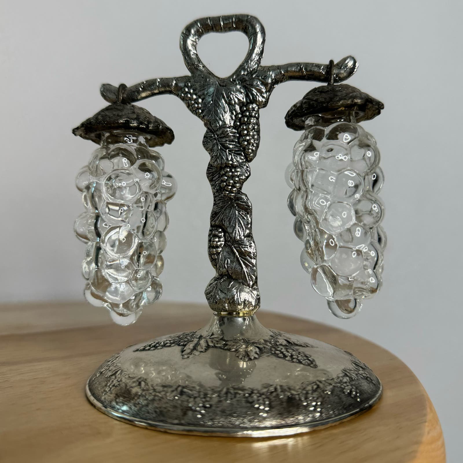 Vintage Glass Salt and Pepper Hanging Grapes Silver Made in Japan A Price Import