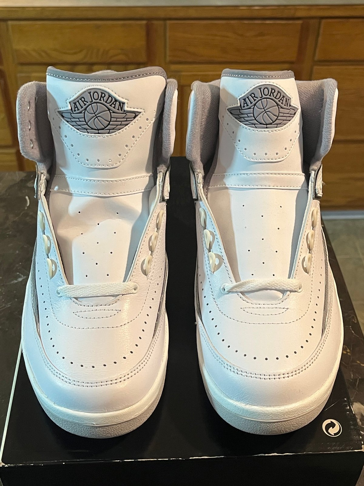Nike Air Jordan 2 Retro