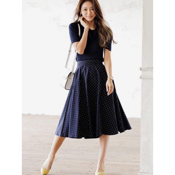 Uniqlo polka dot clearance skirt