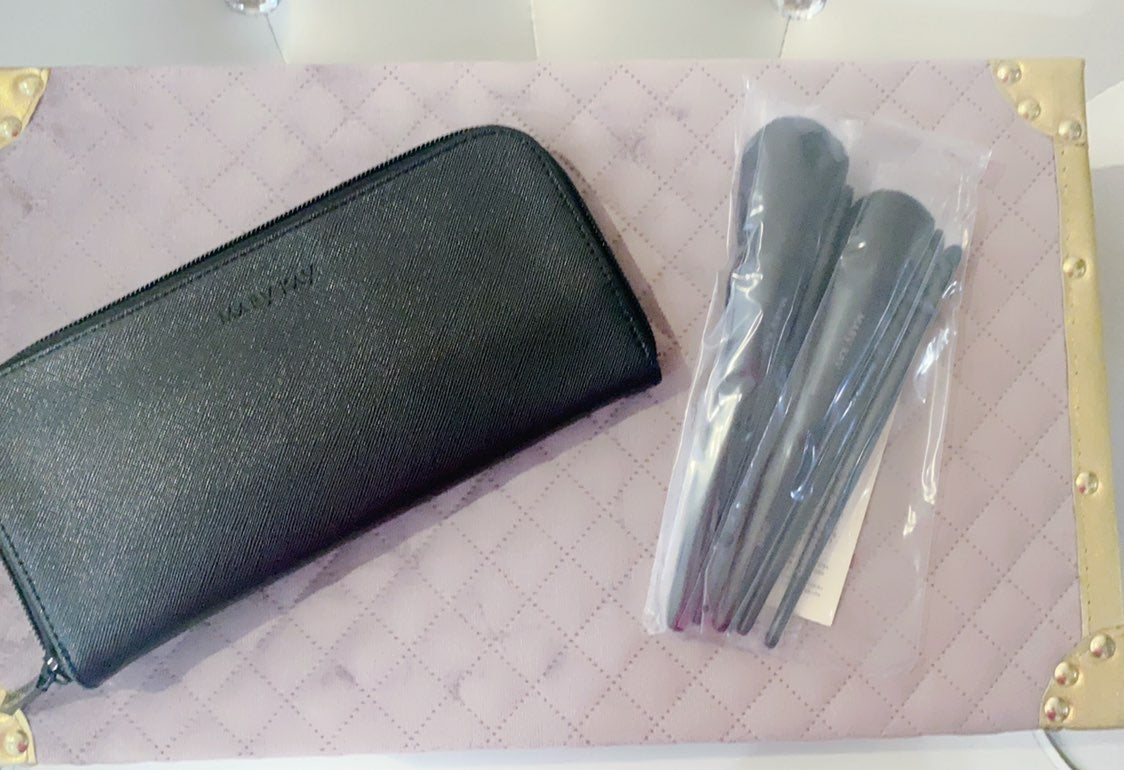 makeup brushes