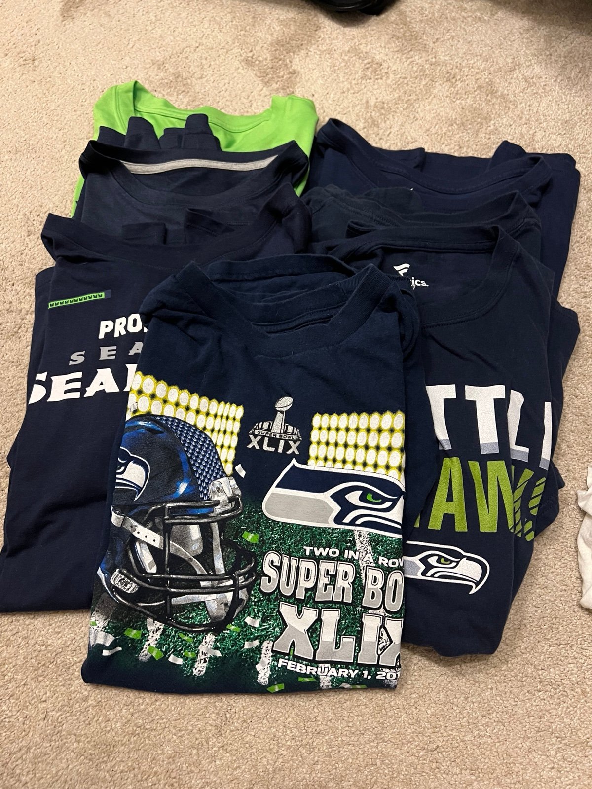 Bundle of Men's Seattle Seahawks shirts
