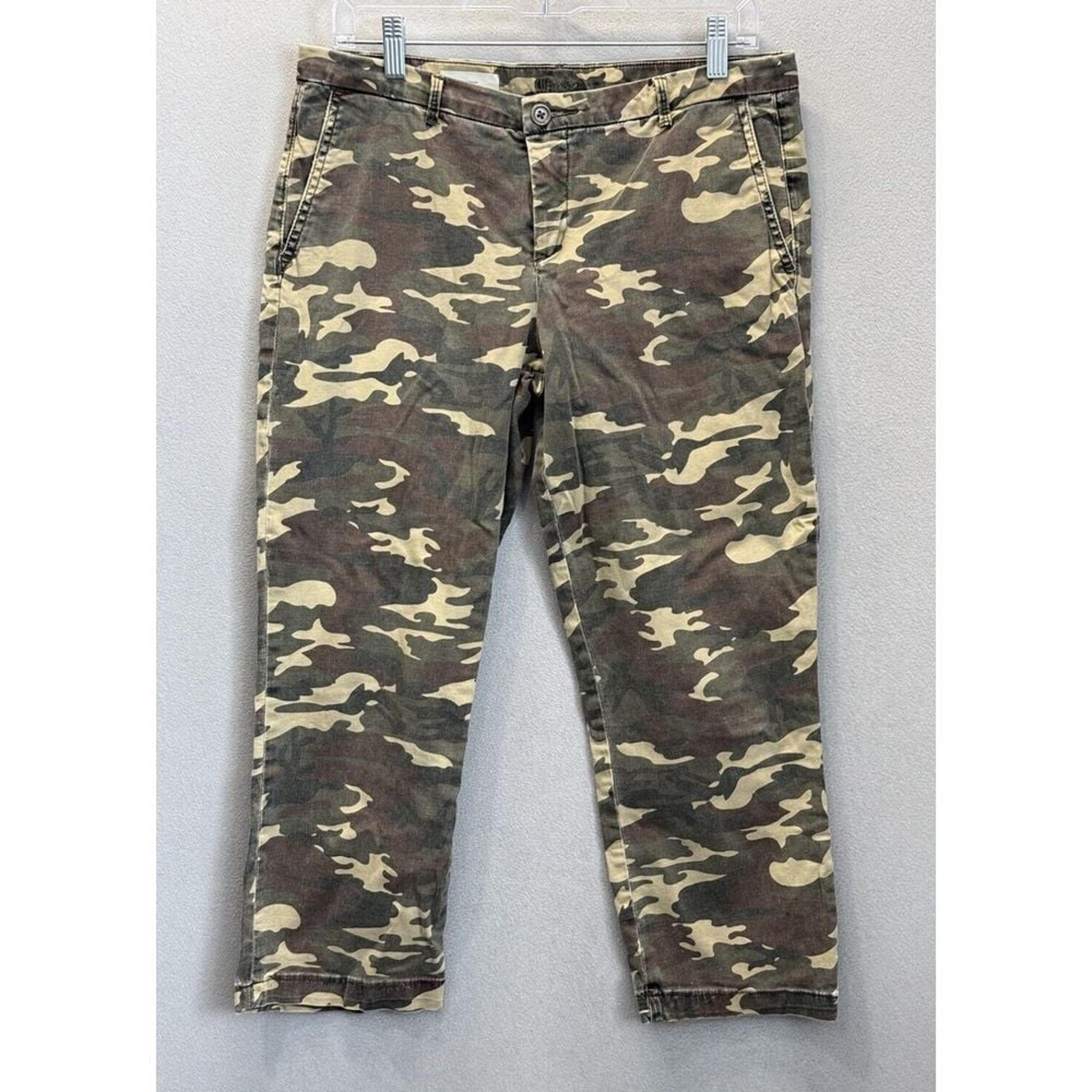 KUT From The Kloth Women's Sz 8 Mid-Rise Gwen Relaxed Faded Cropped Camo Pants