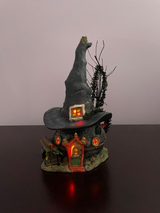 Dept 56 Halloween Toads & Frogs Witch Haunt NIB, Lighted Ceramic Collectible